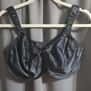Bali Women's Bra Black Underwire Un-Padded Comfort Sz 42DD EUC